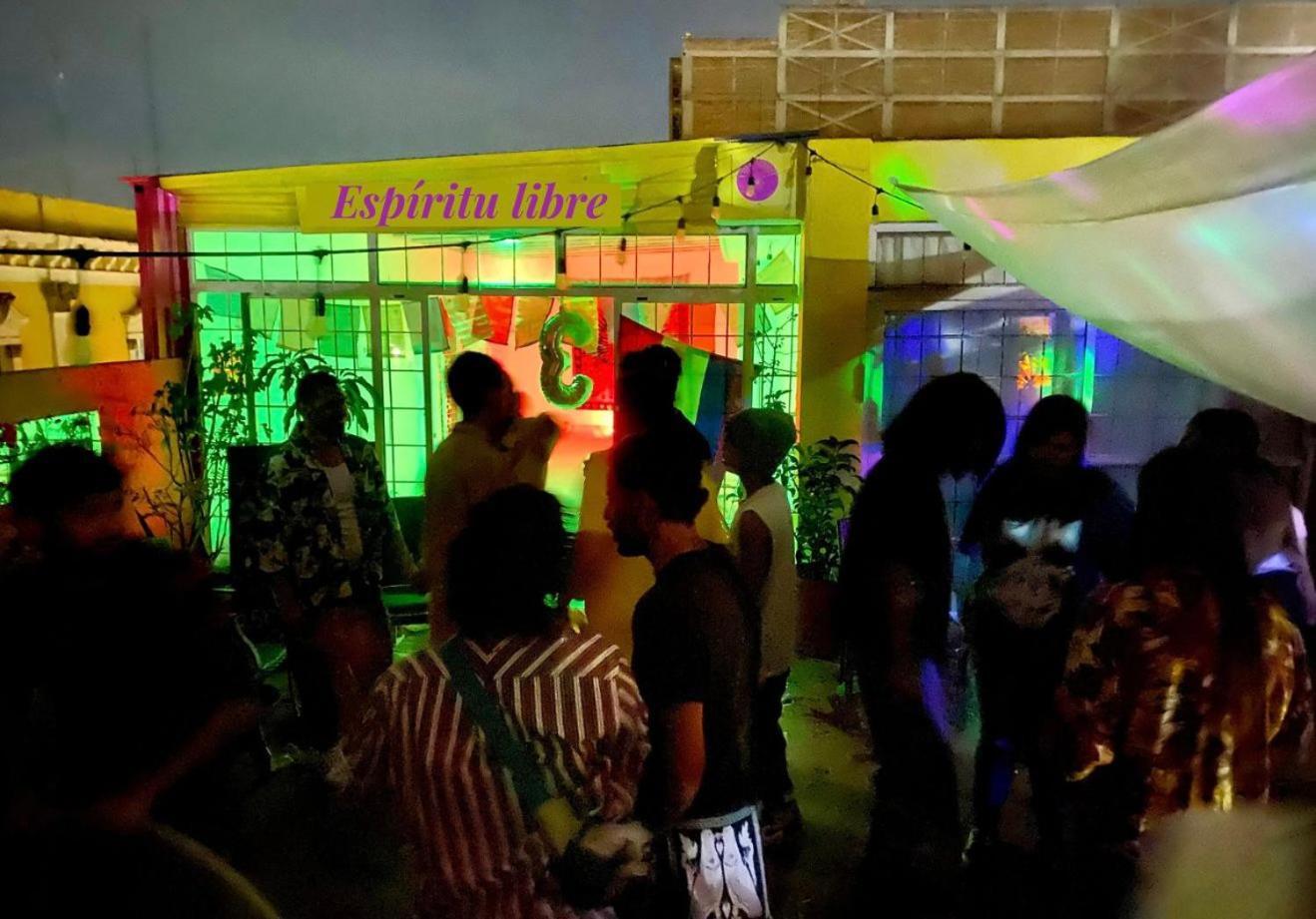 Free Spirit Hostel غوادالاجارا المظهر الخارجي الصورة