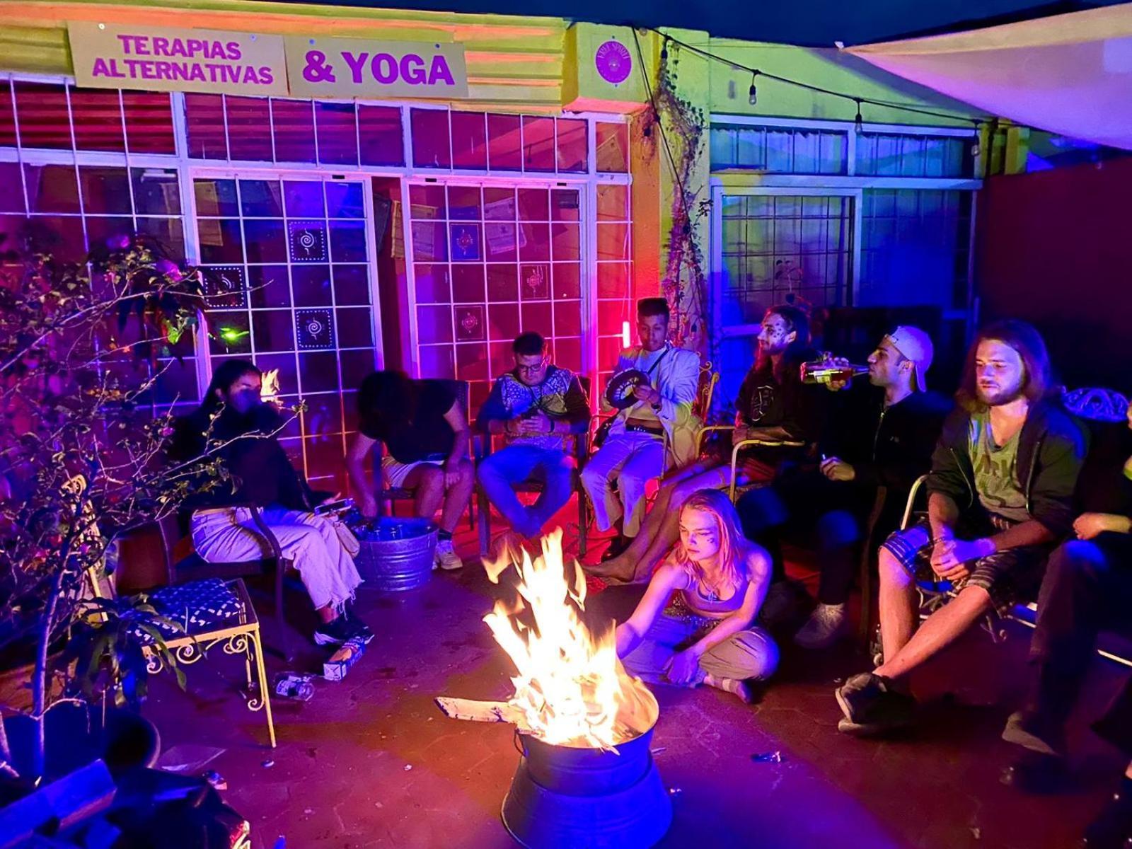 Free Spirit Hostel غوادالاجارا المظهر الخارجي الصورة